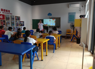 大智慧配资 长沟镇开展“纸上生花 非遗传承”剪纸文化主题活动